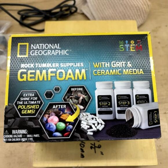 VIYUKI 6LBS Dual Drum Rock Tumbler w/ National Geographic Gemfoam Kit - Picture 10 of 11